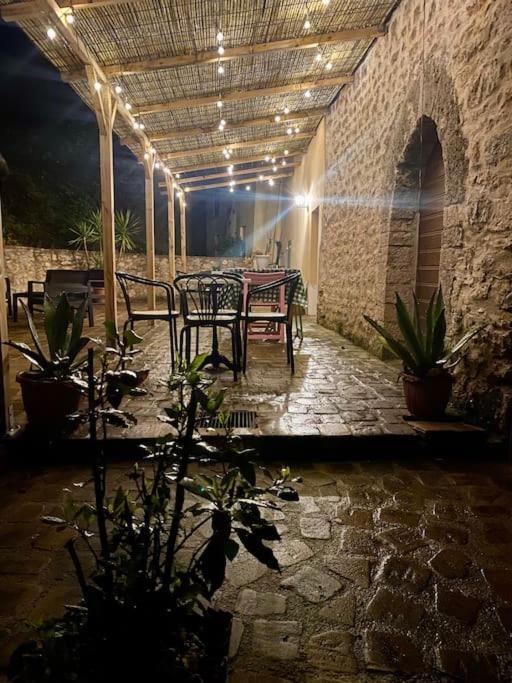 Casa Vacanze Fonte Del Menotre Фоліньо Екстер'єр фото